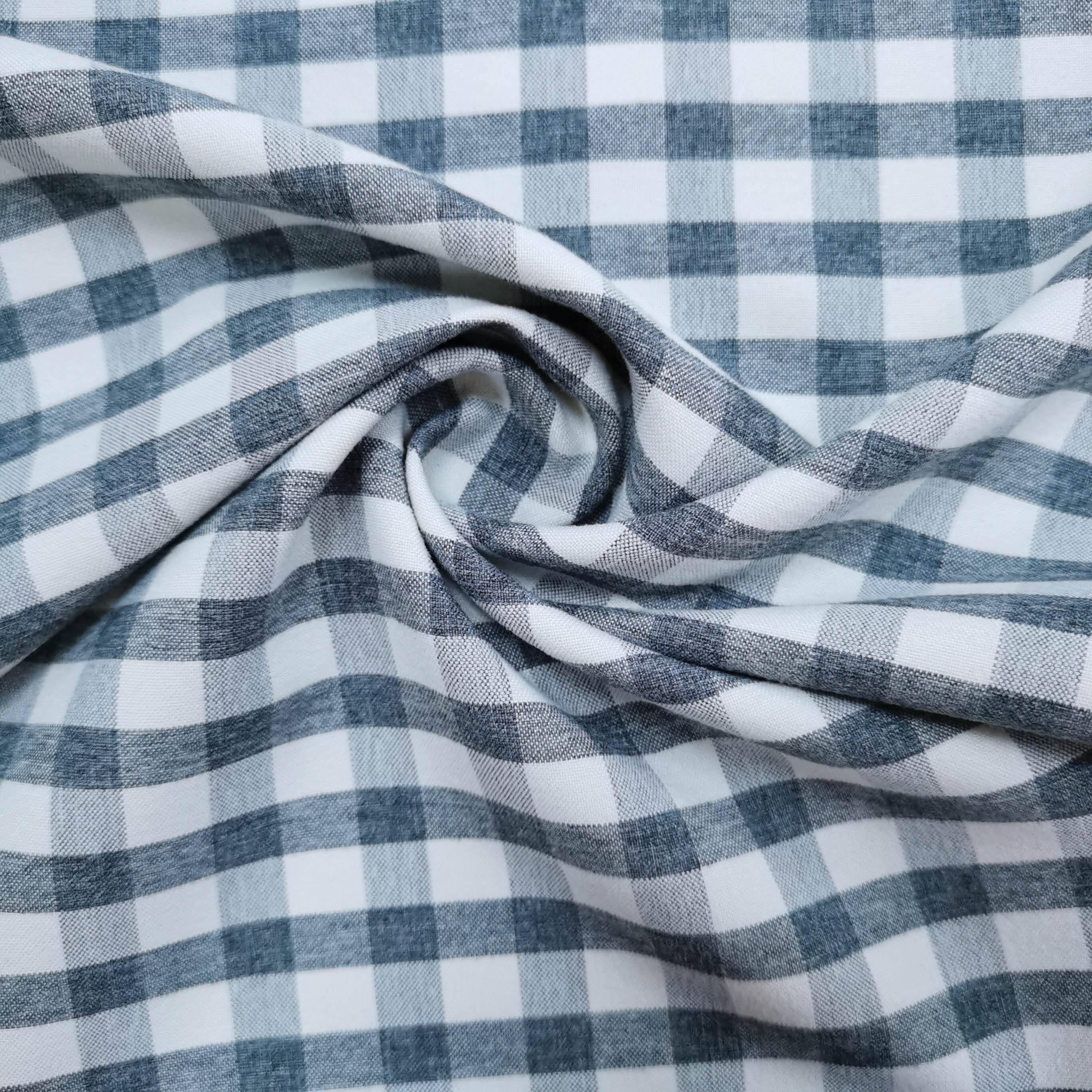 Hot selling 100% polyester grid fabric peach finished checked fabric