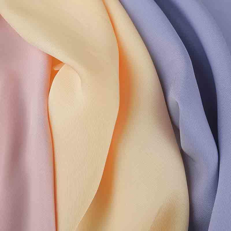 What are the characteristics and uses of pure cotton fabrics