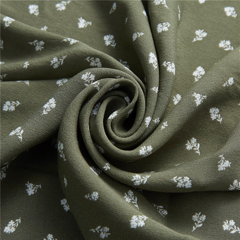 Digital flower print crepe 53% viscose 47% rayon pastoral top & classic floral fabric 