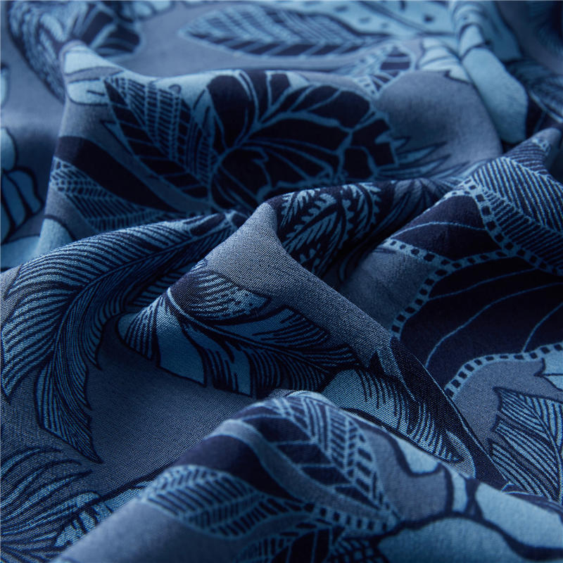 Palm leaf floral digital print crinkle 47% rayon 53% viscose  exotic Bohemia fabric 